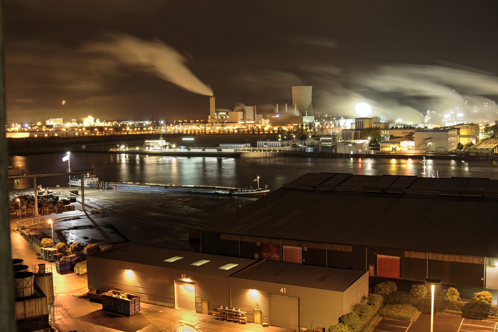 industrie europoort botlek rotterdam hdr haven industriegebied centrale maasvlakte energie raffinaderij fabriek chemie plant tata steel economie technologie techniek opslag overslag
